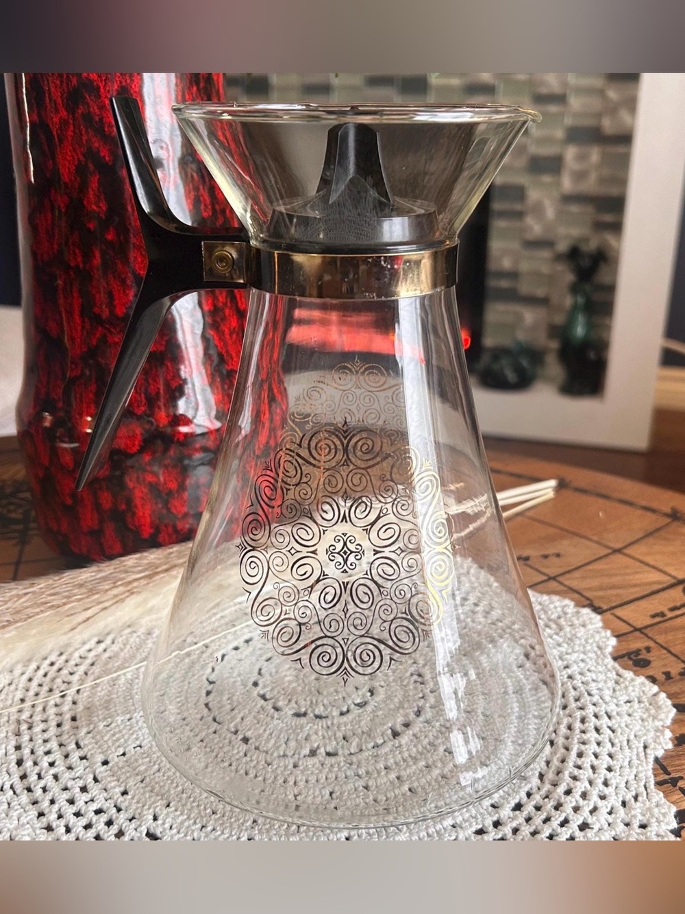 Vintage Geni 8-Cup Glass Coffee Carafe | Gold Scroll Mid-Century Server